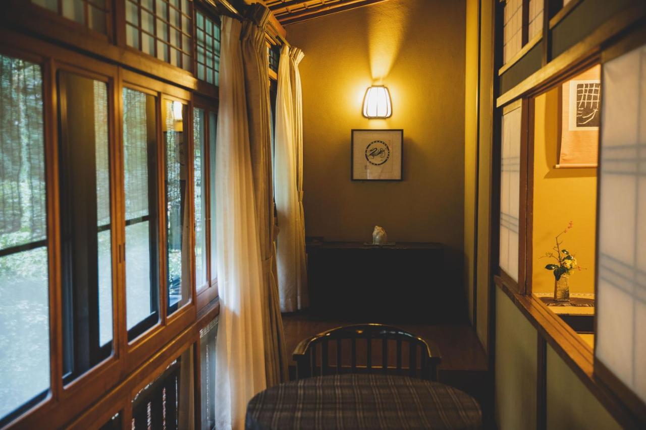 Отель Arima Onsen Tocen Goshobo Кобе Экстерьер фото Interior of a ryokan